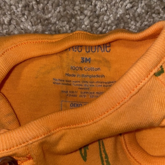 Matching outfits - Picture 2 of 2